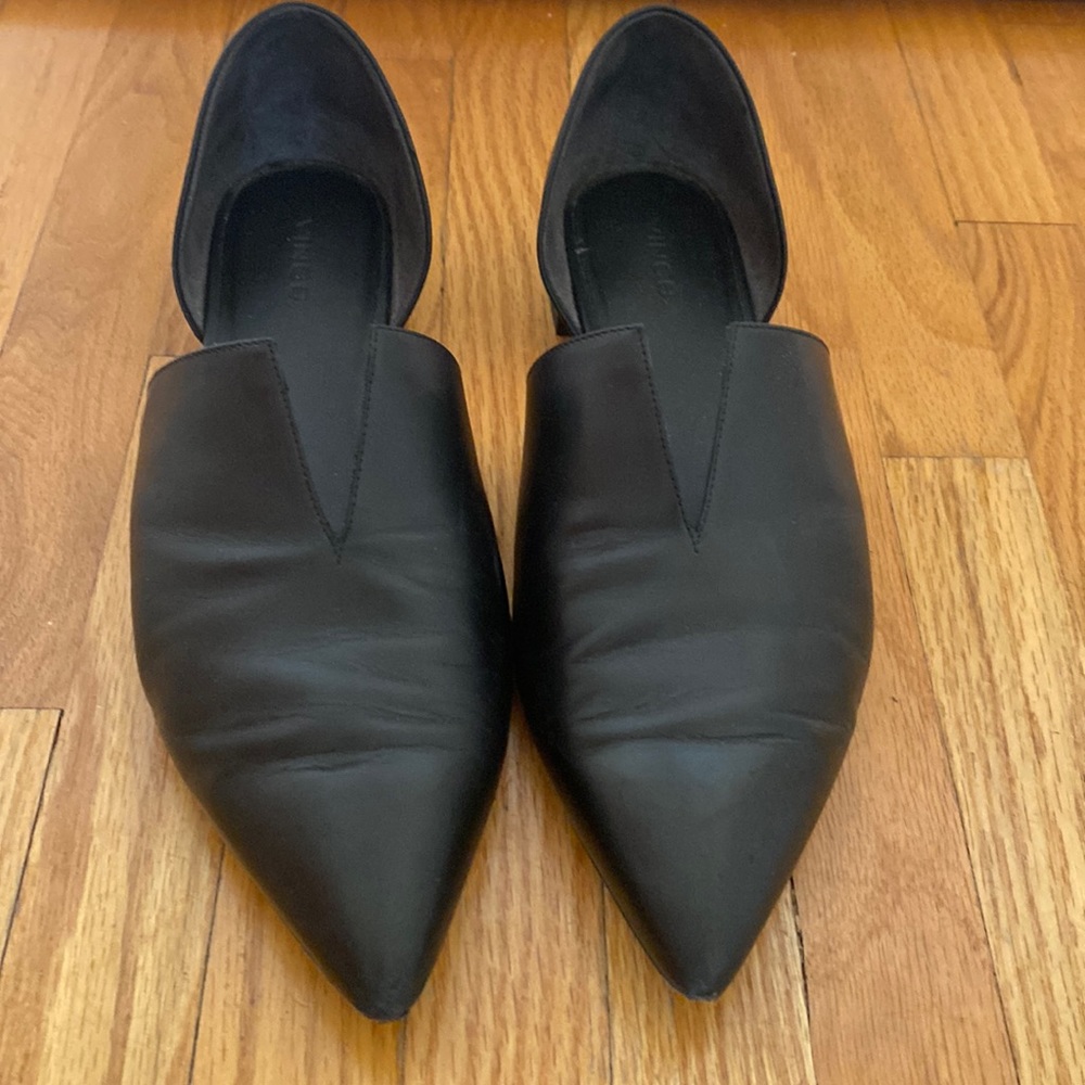 Vince pointed flats